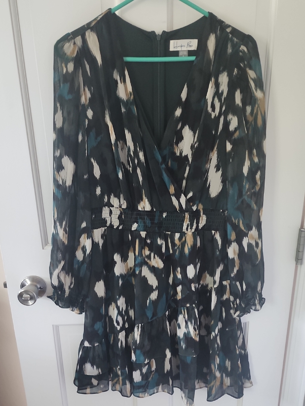 Harper Rose Size 8 Green Patterned Long Sleeve Ruffle Dress